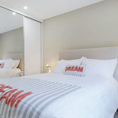 Seaview Lodge Apartment 'Sleeping 4 Guests' Rockstown 外观 照片