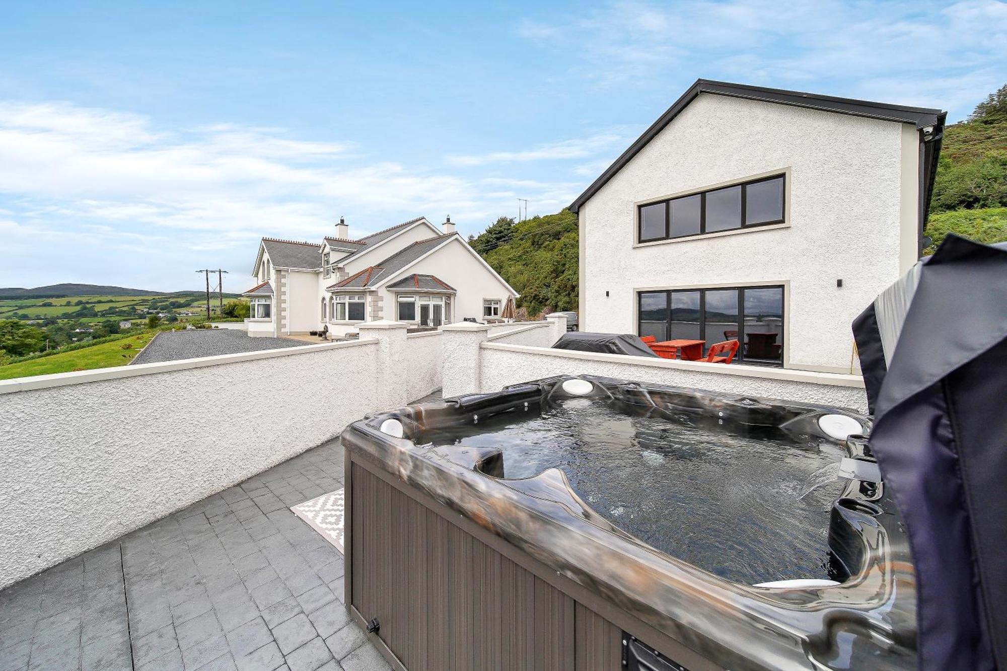 Seaview Lodge Apartment 'Sleeping 4 Guests' Rockstown 外观 照片